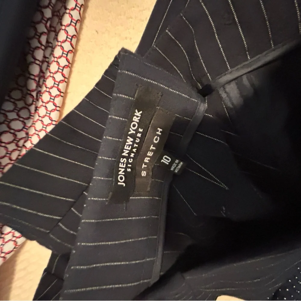 Banana Republic Black and Pink Patterned Women's Pants - Picture 3 of 5